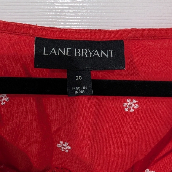 Lane Bryant Red and White Embroidered Flutter Sleeve Tassels Blouse in Size 20 - Picture 3 of 9